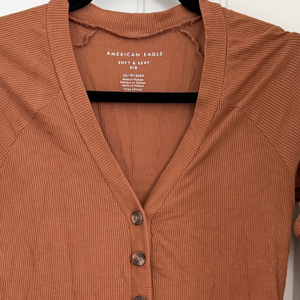 American Eagle button down top